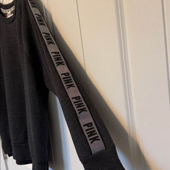 Victoria’s Secret Pink Rainbow Crest Sweatshirt Sz M - Picture 5 of 10